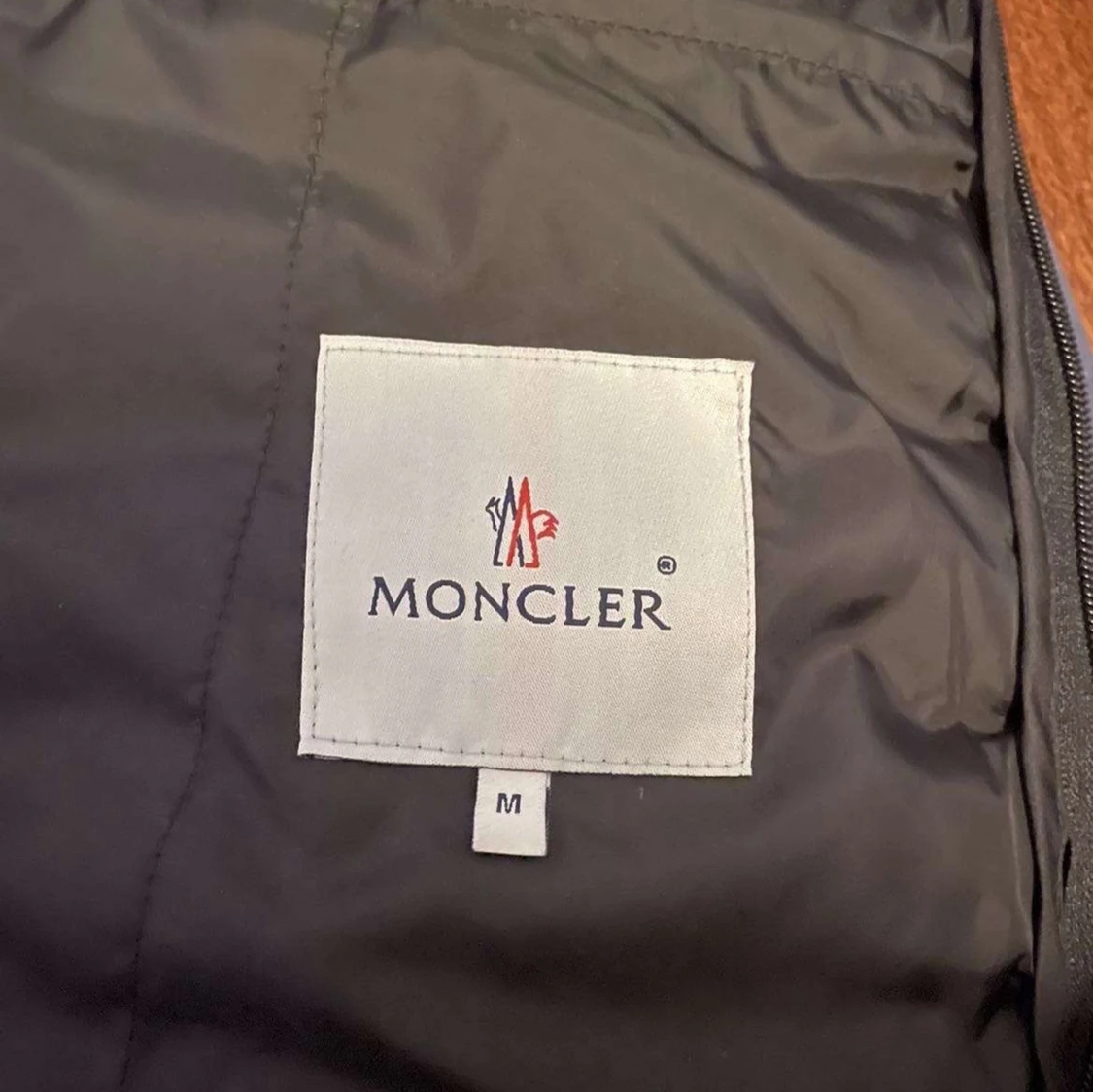 Svart dunväst från Moncler M - 3