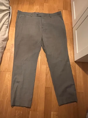 Kostym byxor - Som nya från dressmann nypris 800