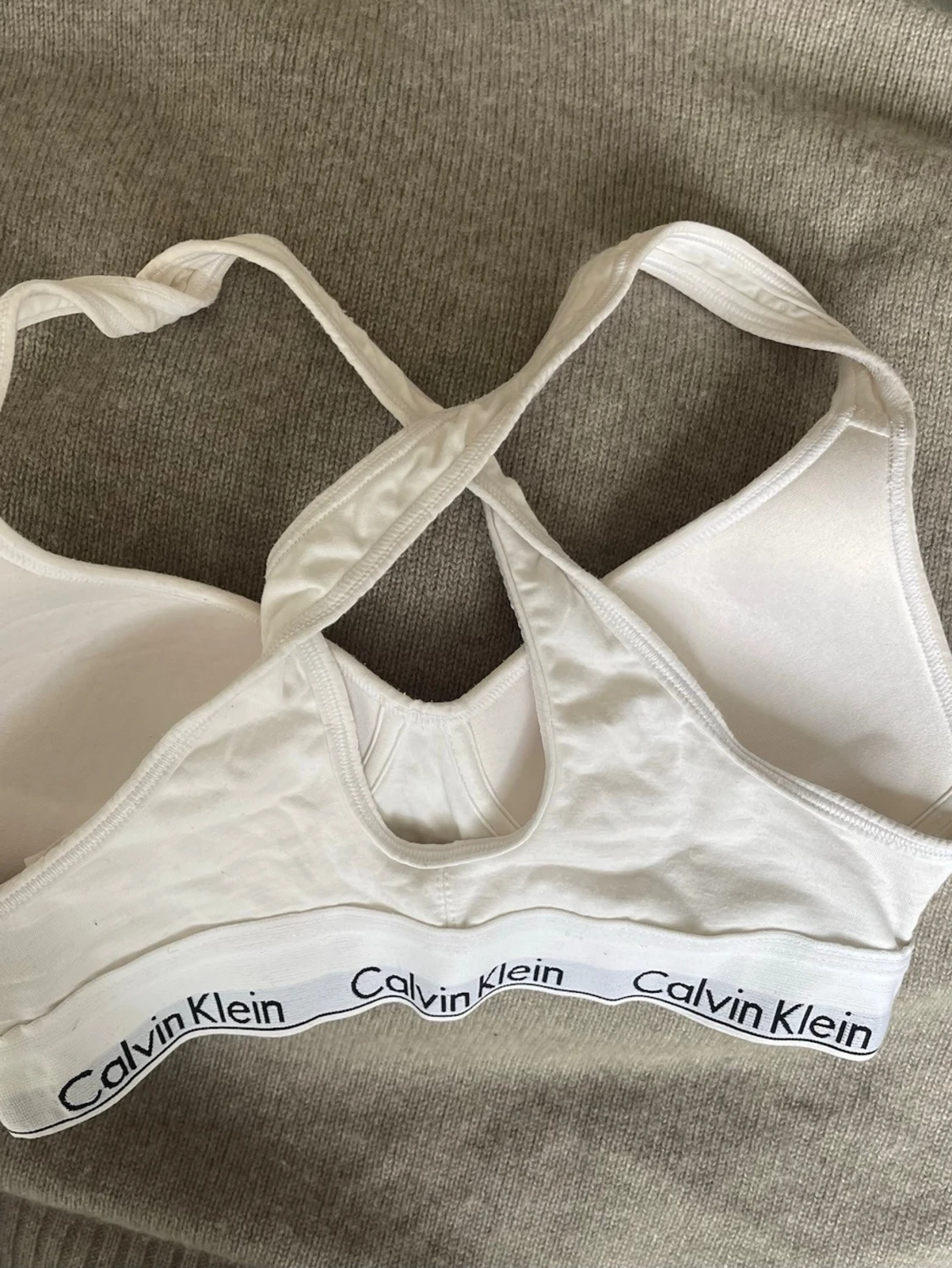 Vit linnetopp från Calvin Klein - 1