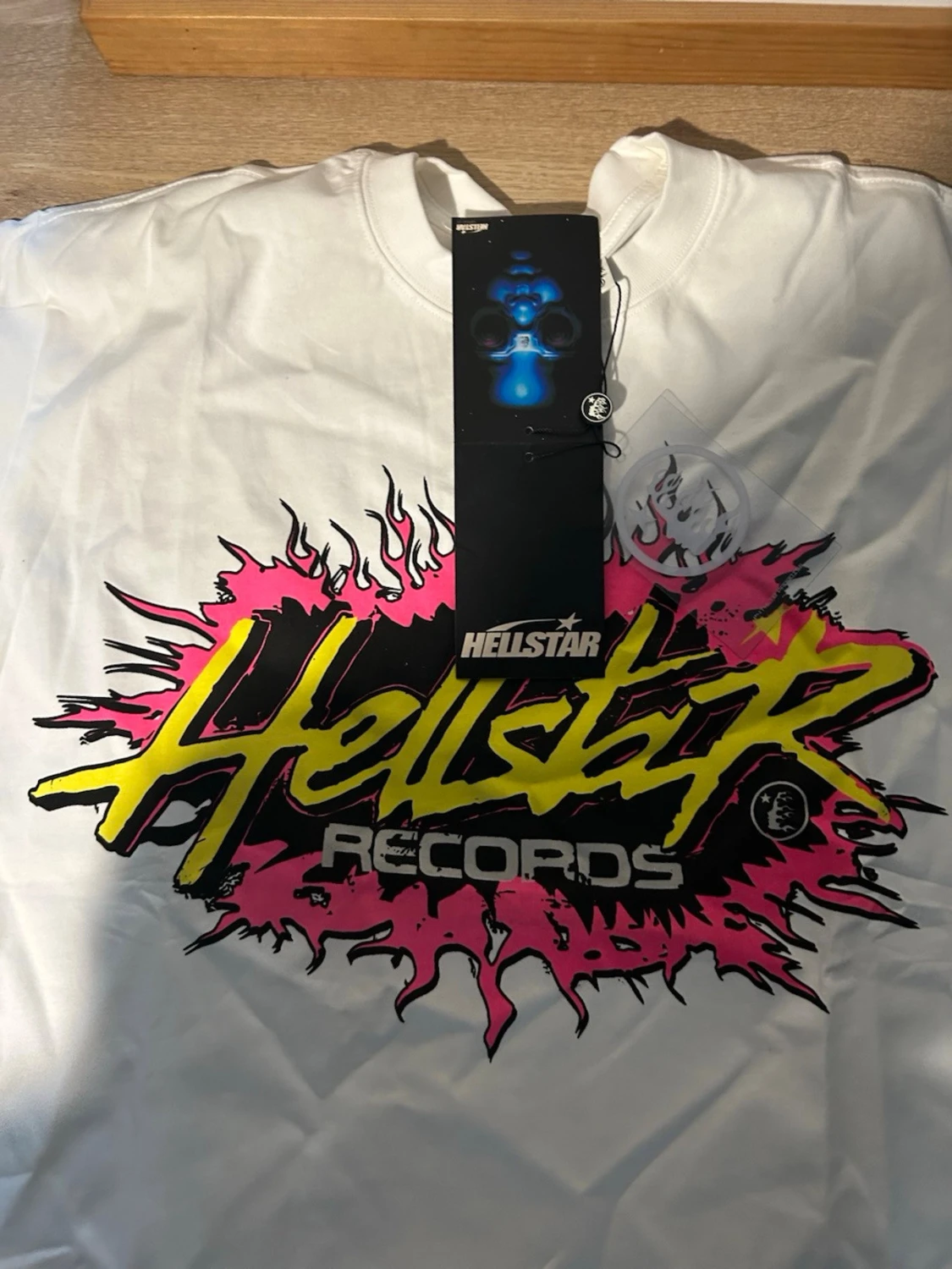 Hellstar Records vit t-shirt med tryck - 1