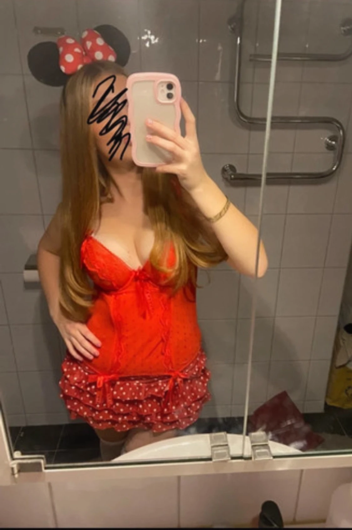 Röd spetsväst från Soleil Sucre