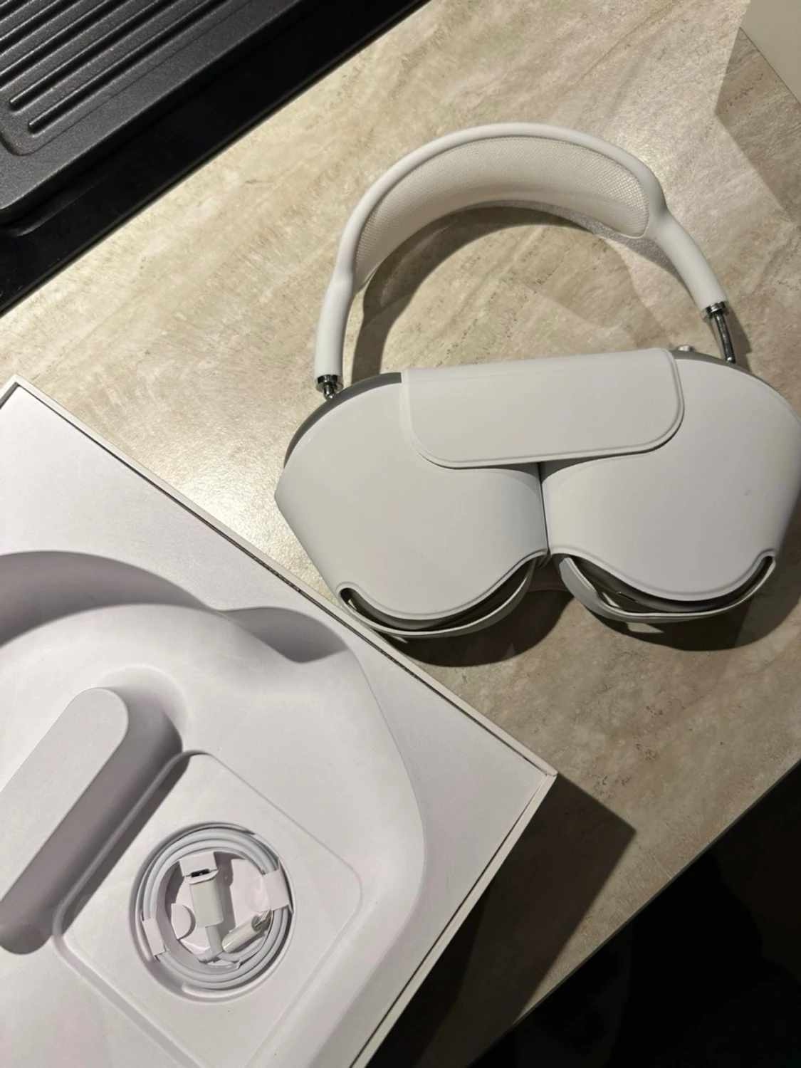 AirPods Max - 1
