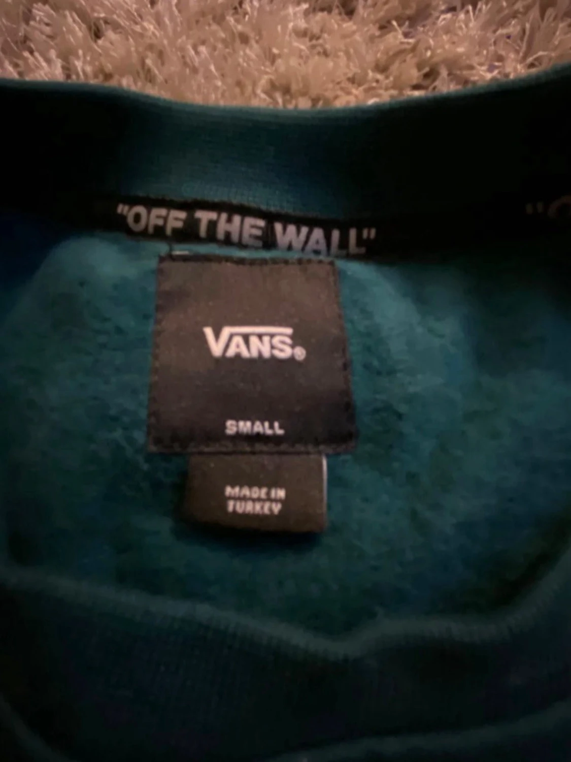 Mörkgrön sweatshirt från Vans i storlek S - 1