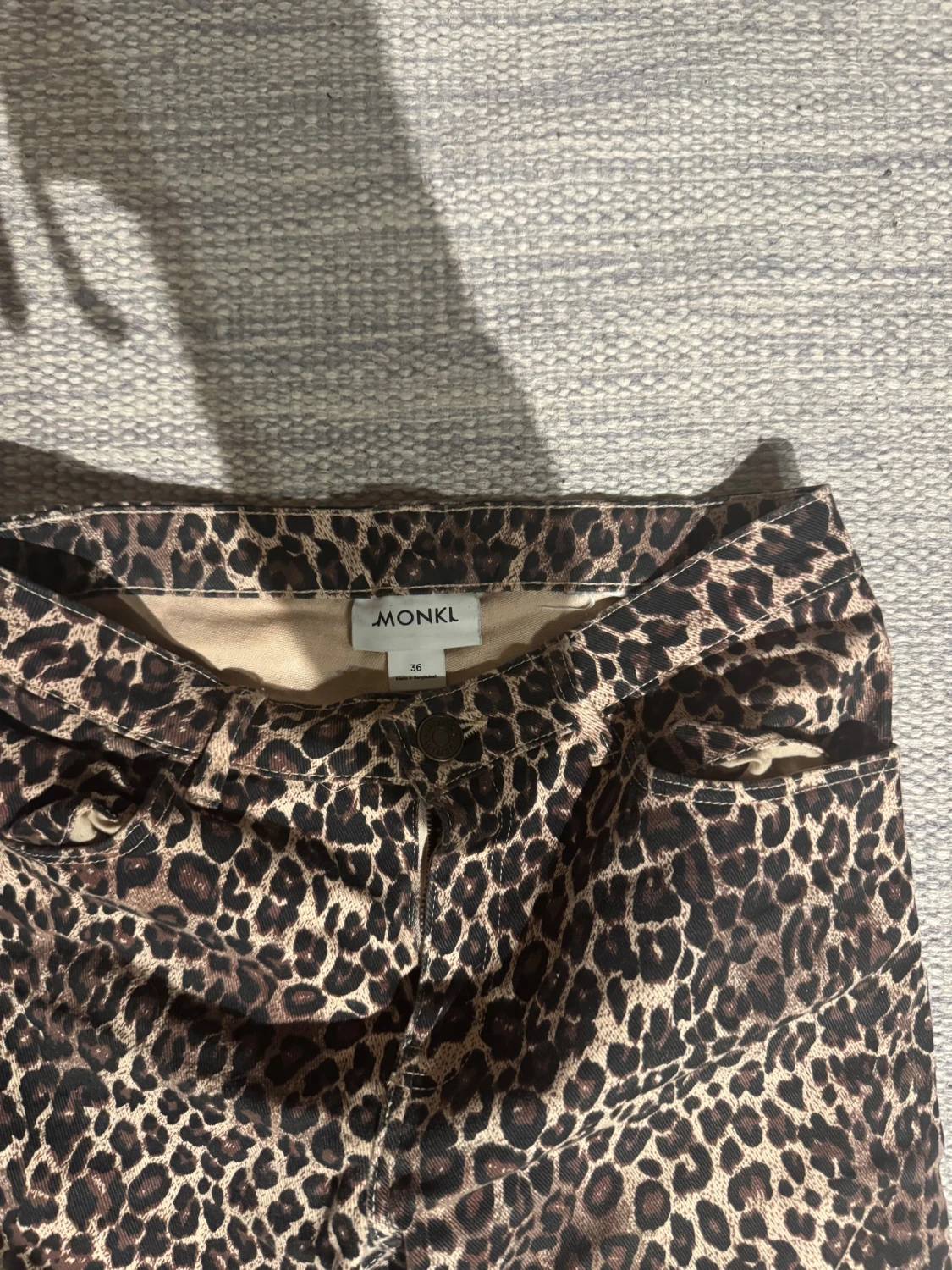 Leopardjeans   - 1