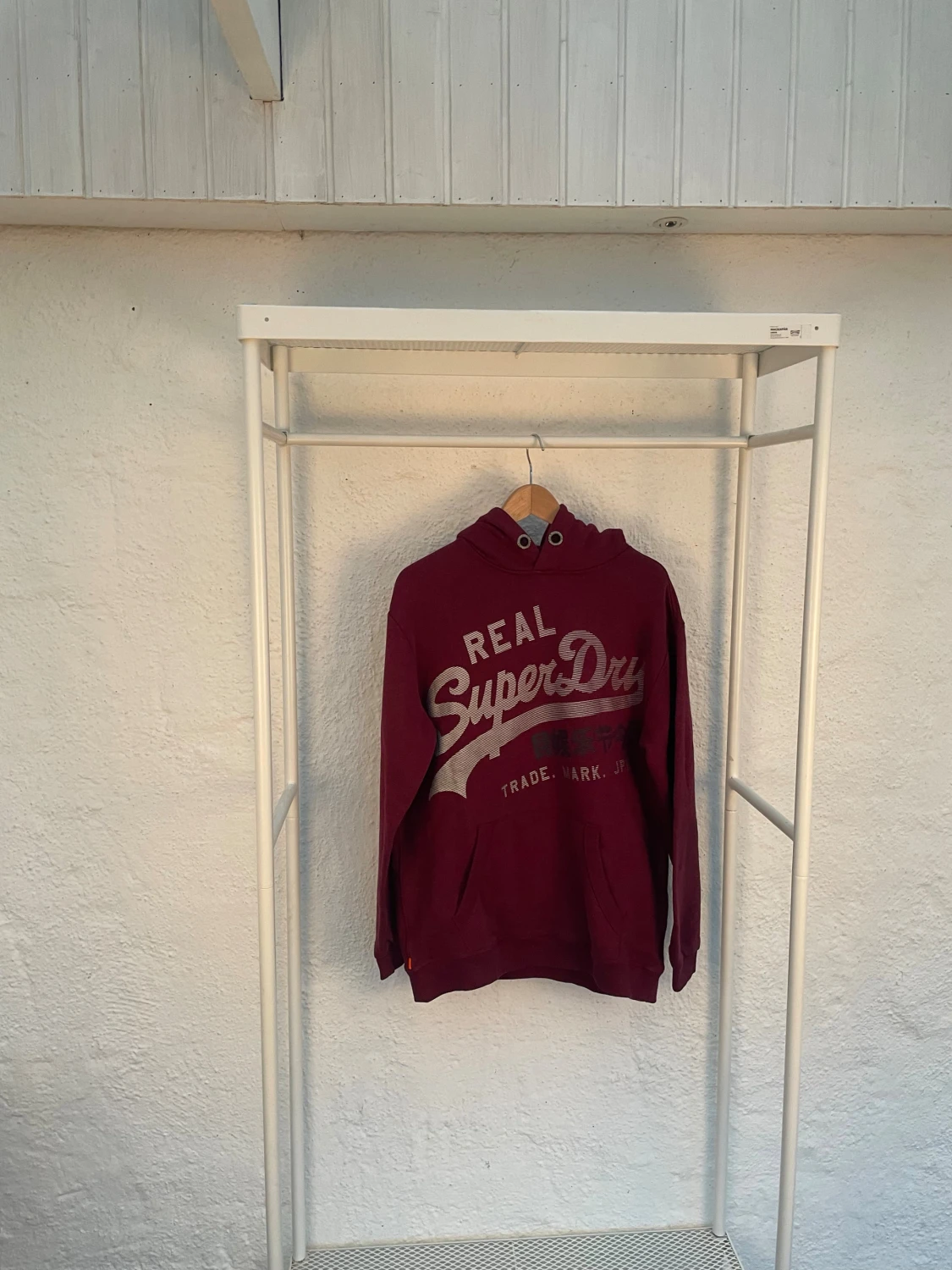 Röd Superdry hoodie  - 1