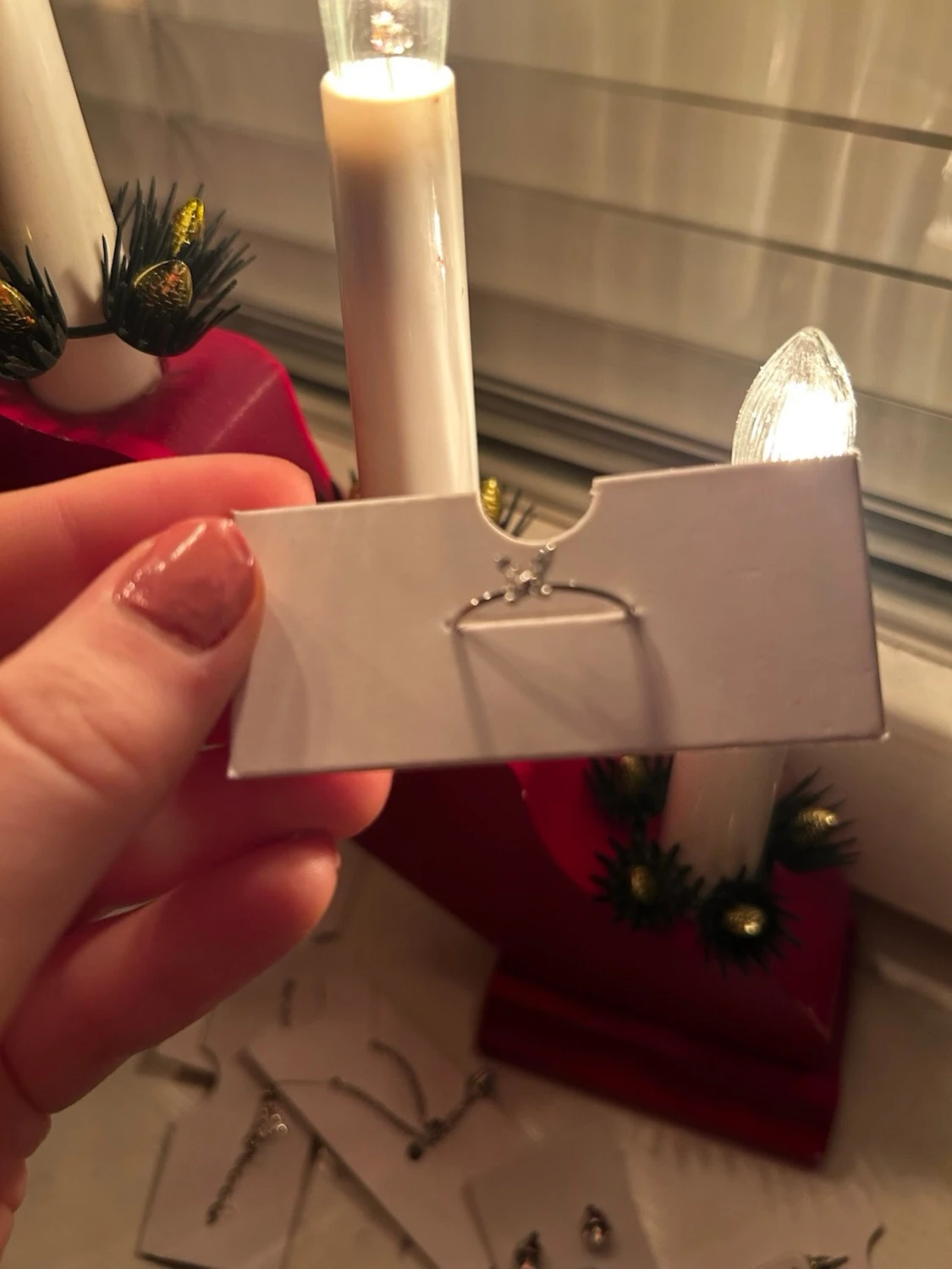 silvriga örhängen + silvrig ring!!  - 1