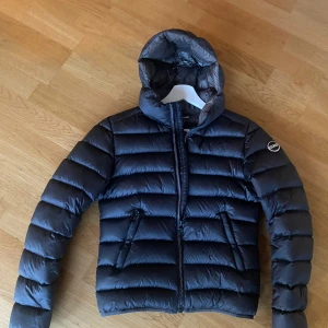 Colmar stl 40 - Som ny Colmar dunjacka knappt pt använd