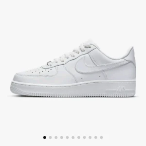Nike Air Force 1 Low helvit - Helt nya. Billigt
