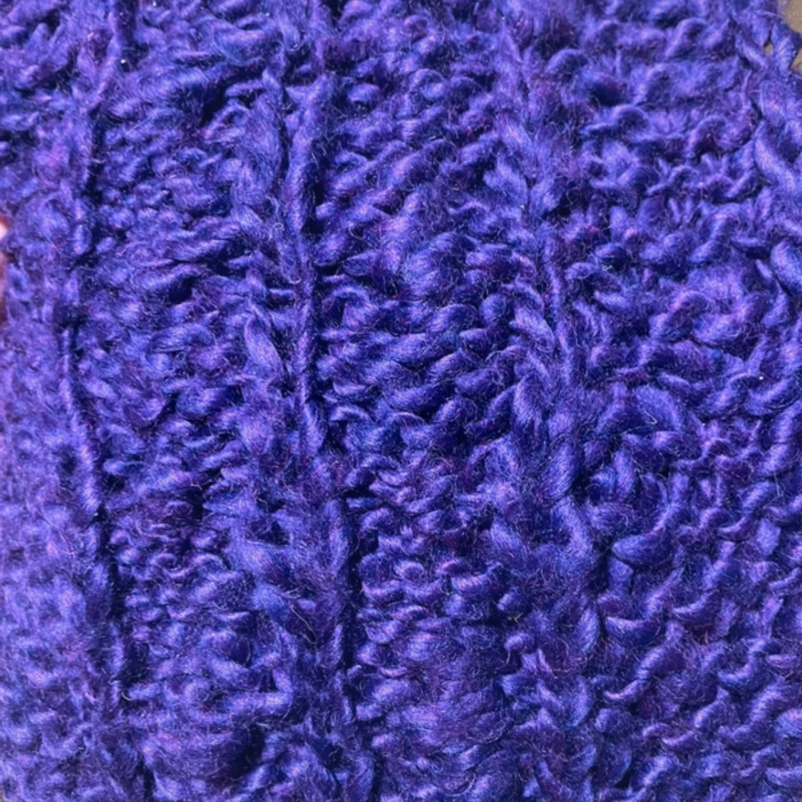 Lila stickad mössa från H&M - 2