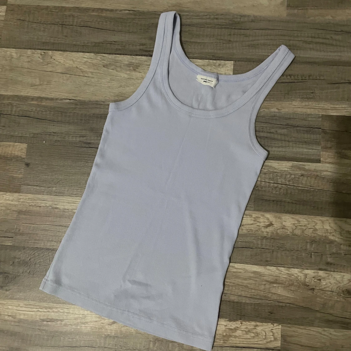 Ljuslila ribbat linne - 2