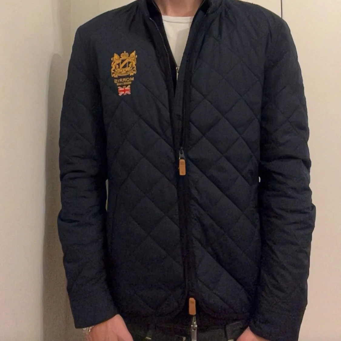Mörkblå quiltad jacka från Morris