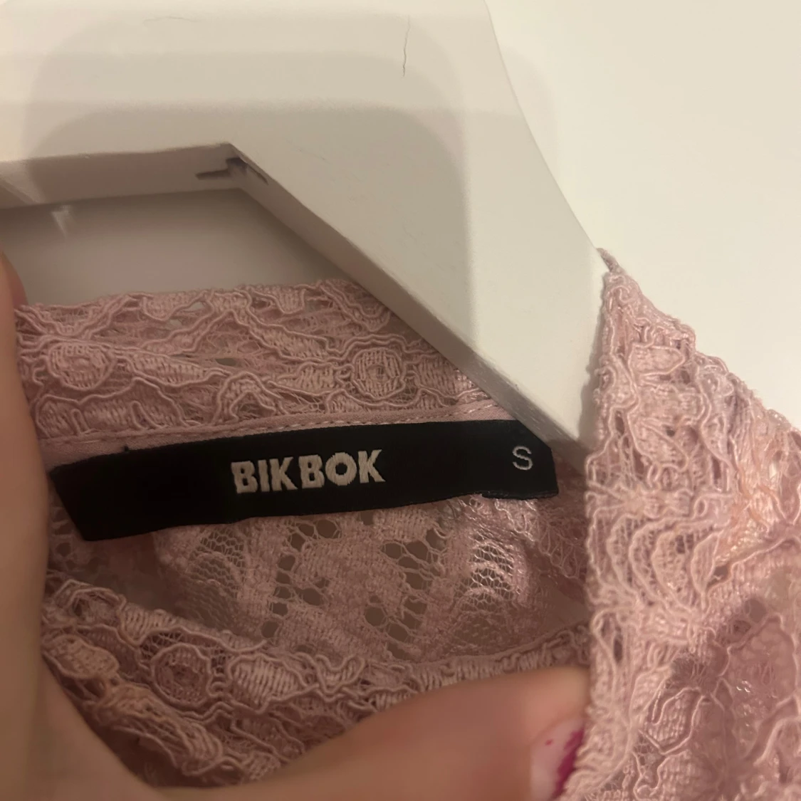 Rosa spetsblus från Bik Bok - 1