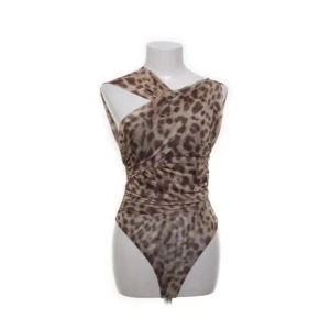 Leopardbody, zara - Supersnygg leopardbody, från Zara. Finns ej kvar och köpa längre!! 🐆 