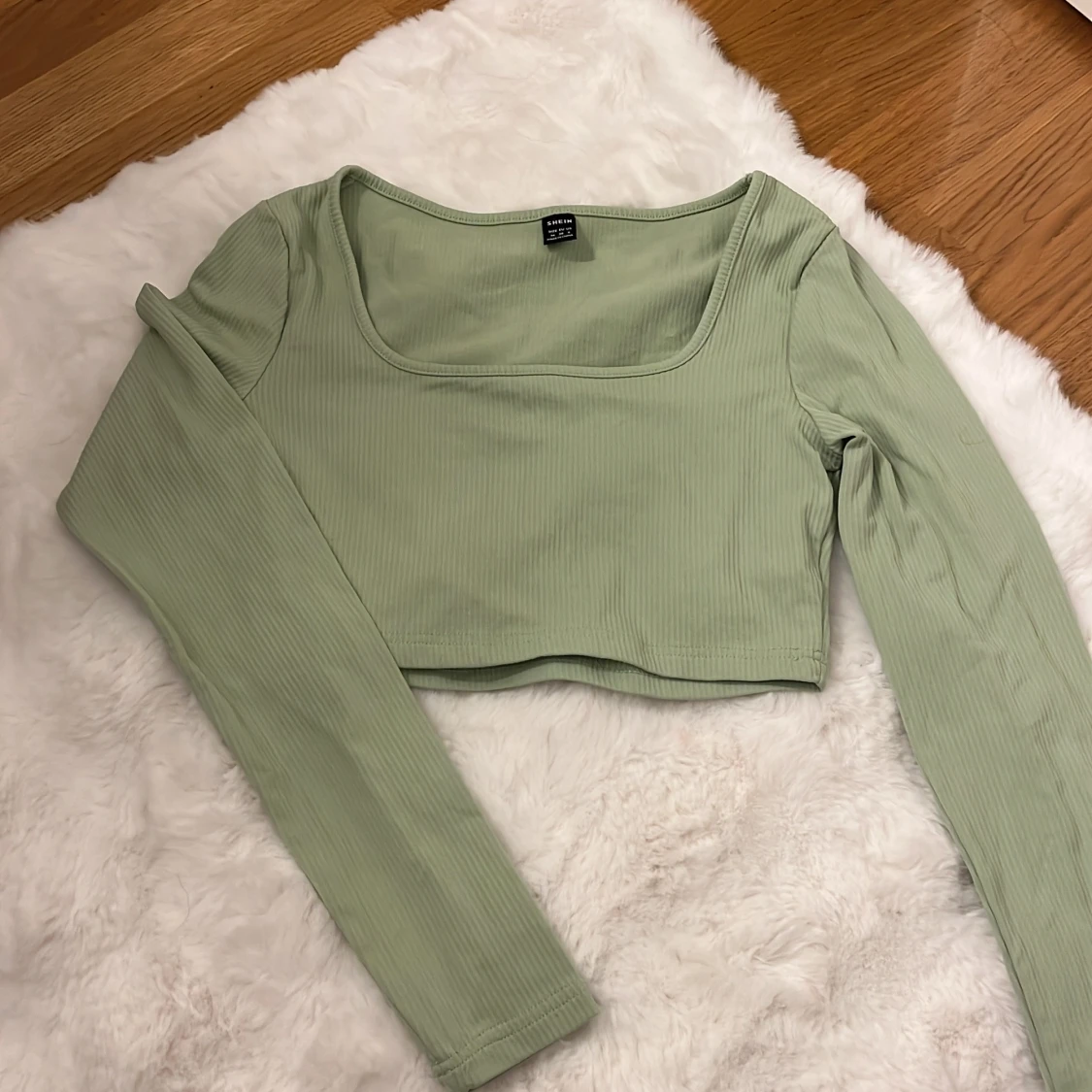 Ribbad croppad topp i pastellfärger storlek M - 2