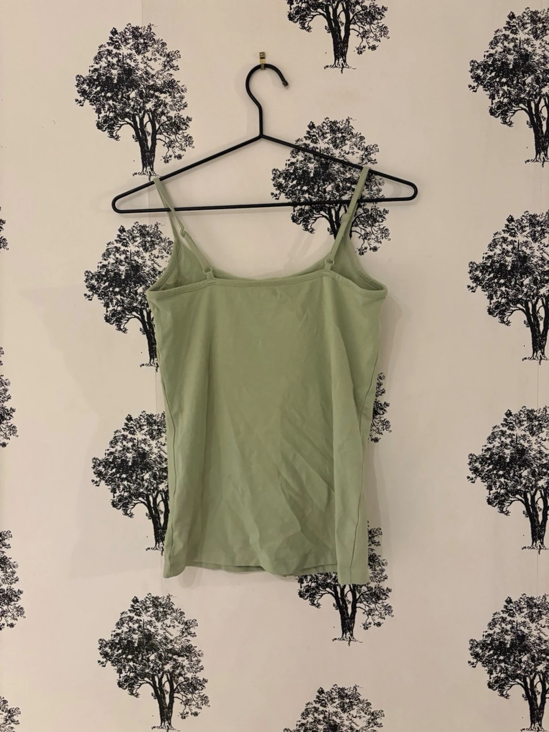 Ljusgrön linnetopp med smala band - 1