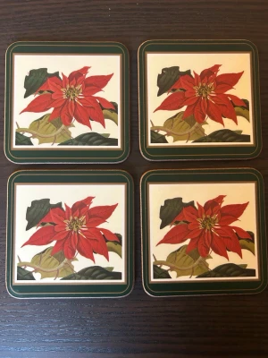 Pimpernel underlägg - 4 st Pimpernel underlägg med fina blom motiv.