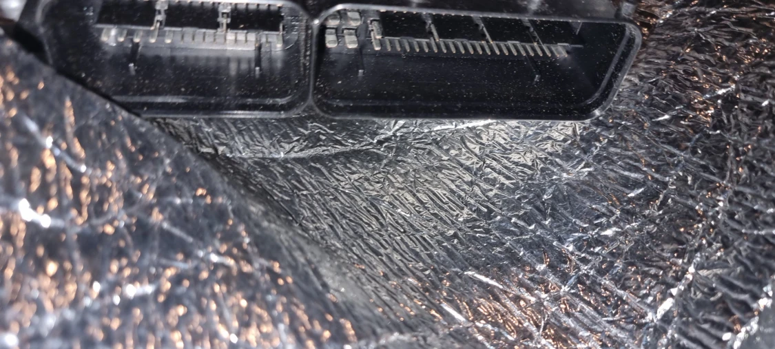 Volkswagen Bosch Motronic 03C 906 032 E - 2