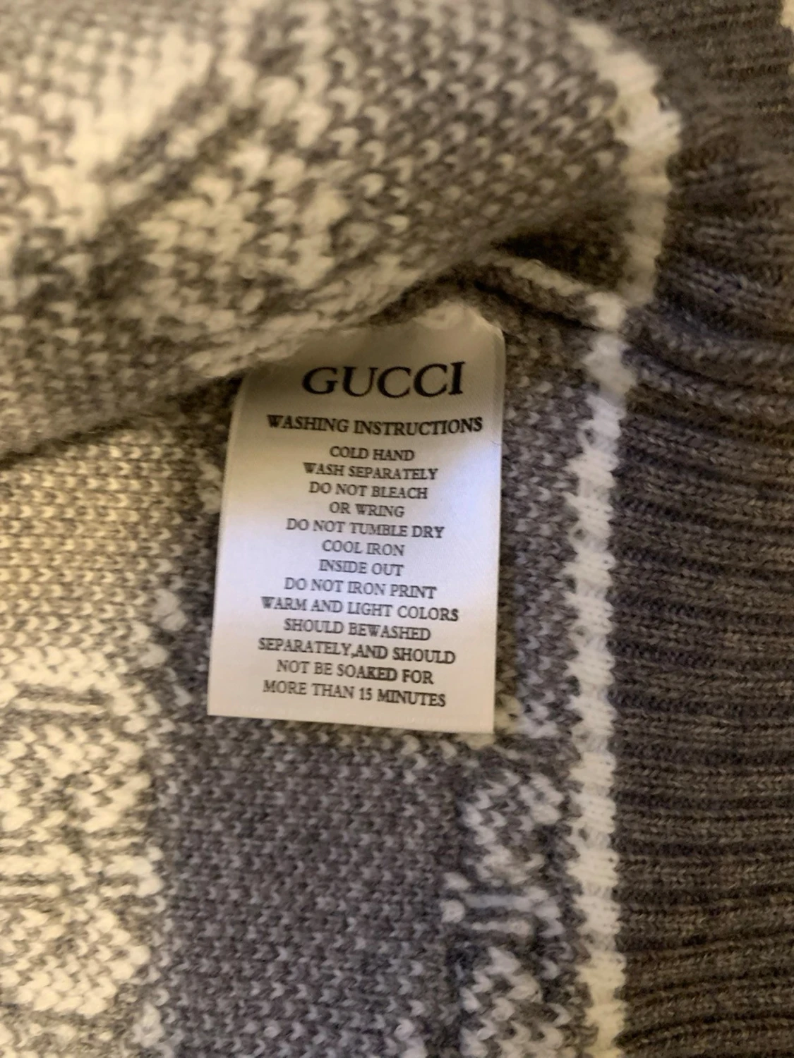 Grå mönstrad kofta från Gucci - 2