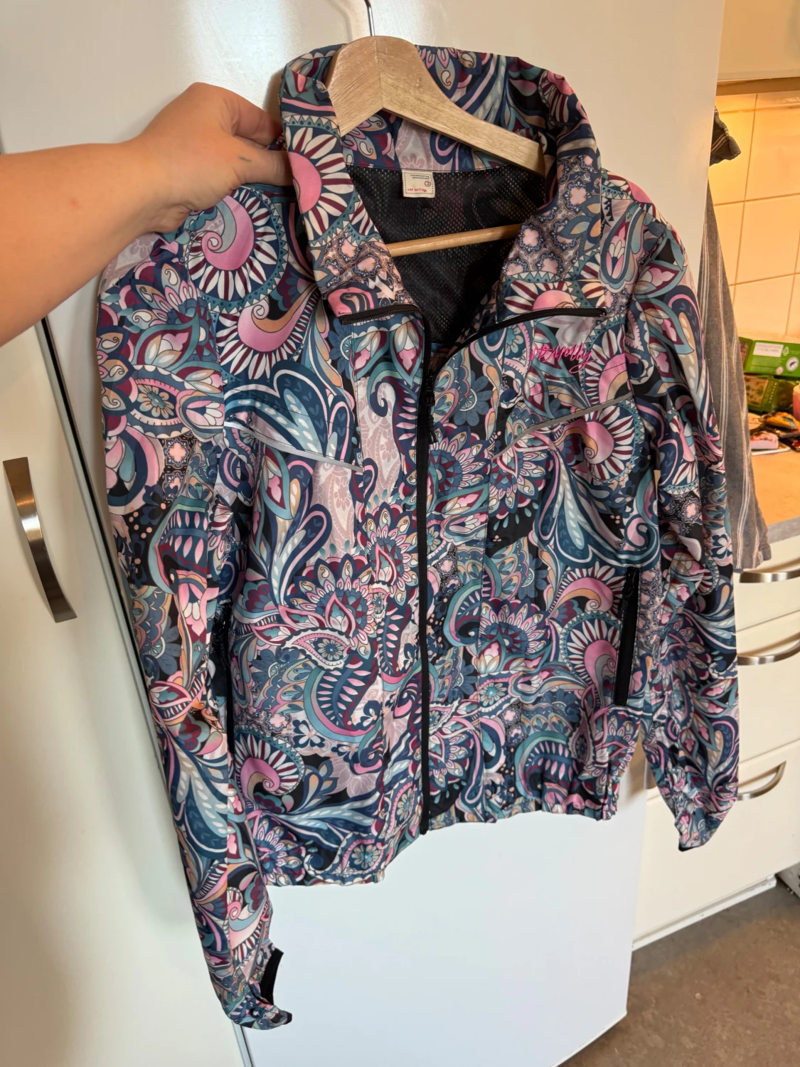 Mönstrad vindjacka från Odd Molly - 3