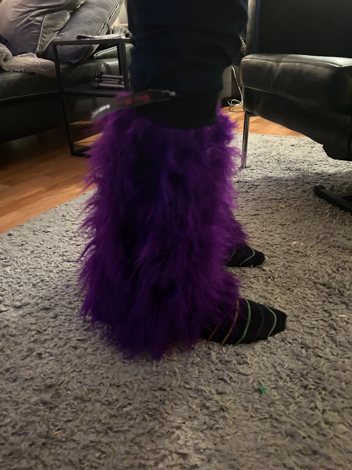 Lila fluffiga benvärmare - 1