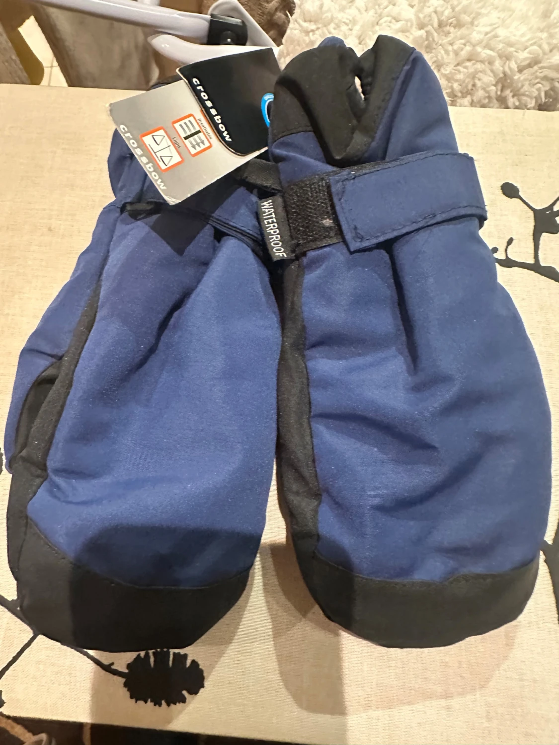 Blå vintervantar från Crossbow