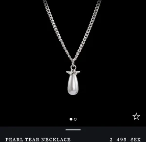 Maria Nilsdotter halsband - Super snyggt halsband i bra skick, köpt cirka 1,5 år sen men inte använt så mycket.förr bilder kommer 