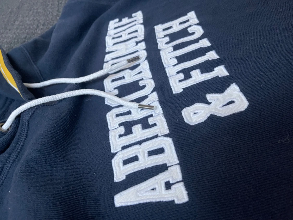 2000s Abercrombie & Fitch Hoodie (sällsynt) - 1