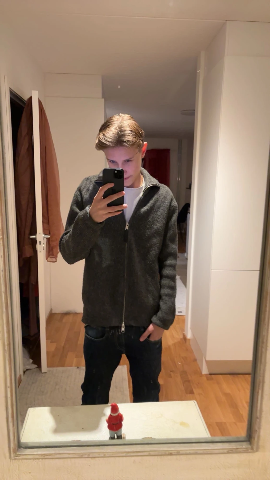 Mörkgrå stickad kofta från H&M