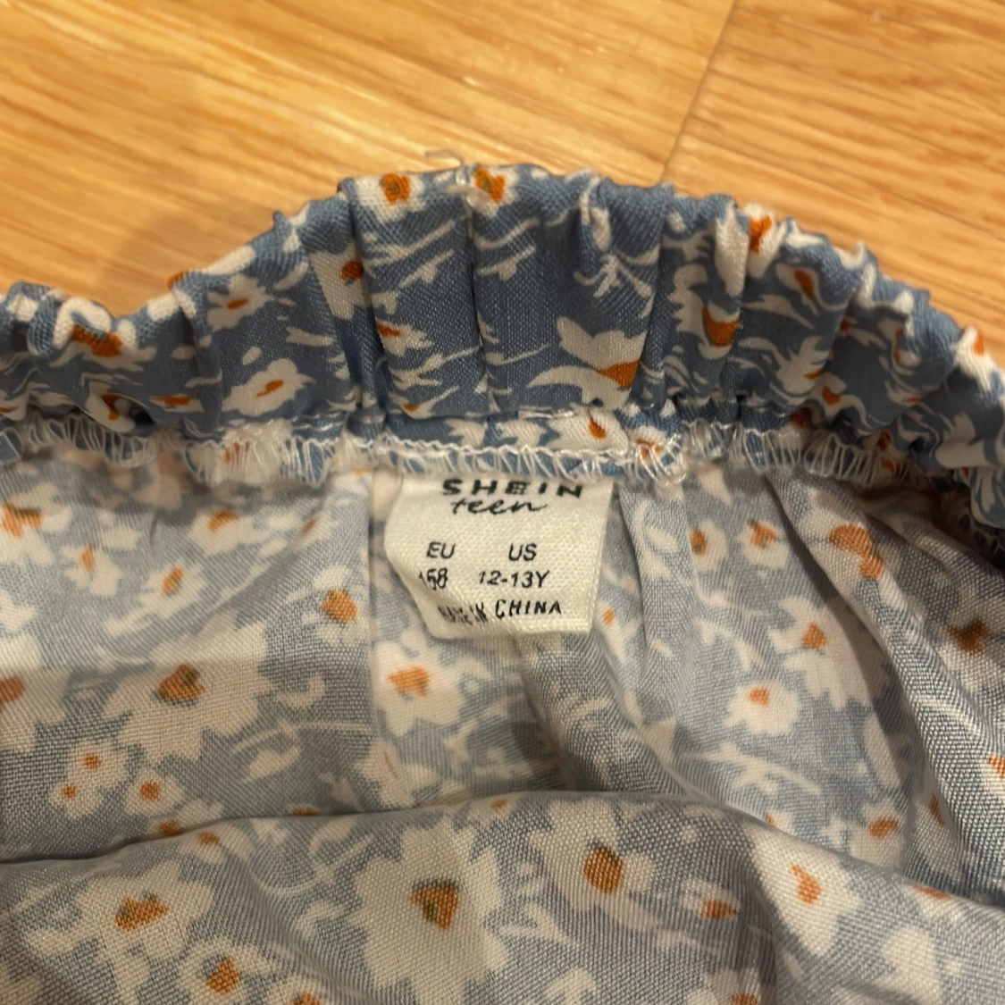 Blommig blå kortkjol från SHEIN - 2