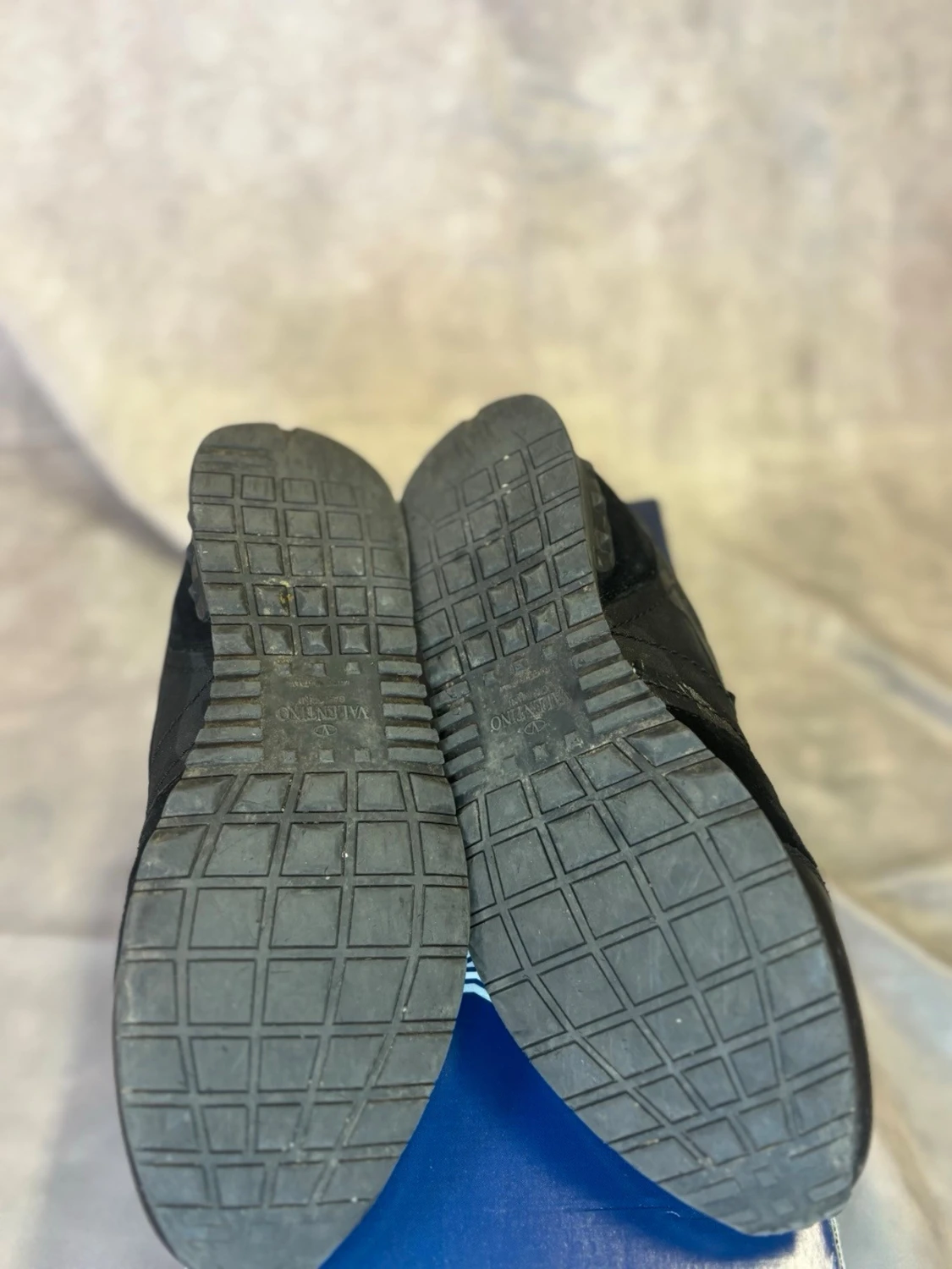 Valentino Rockrunners | 42 - 4