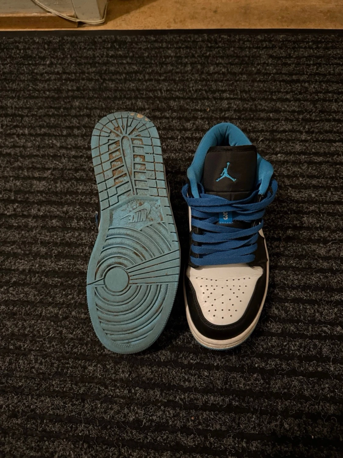 Nike Air Jordan 1 Low blå/svart/vit