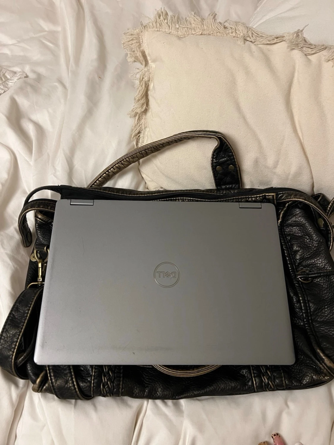 Svart handväska  - 1