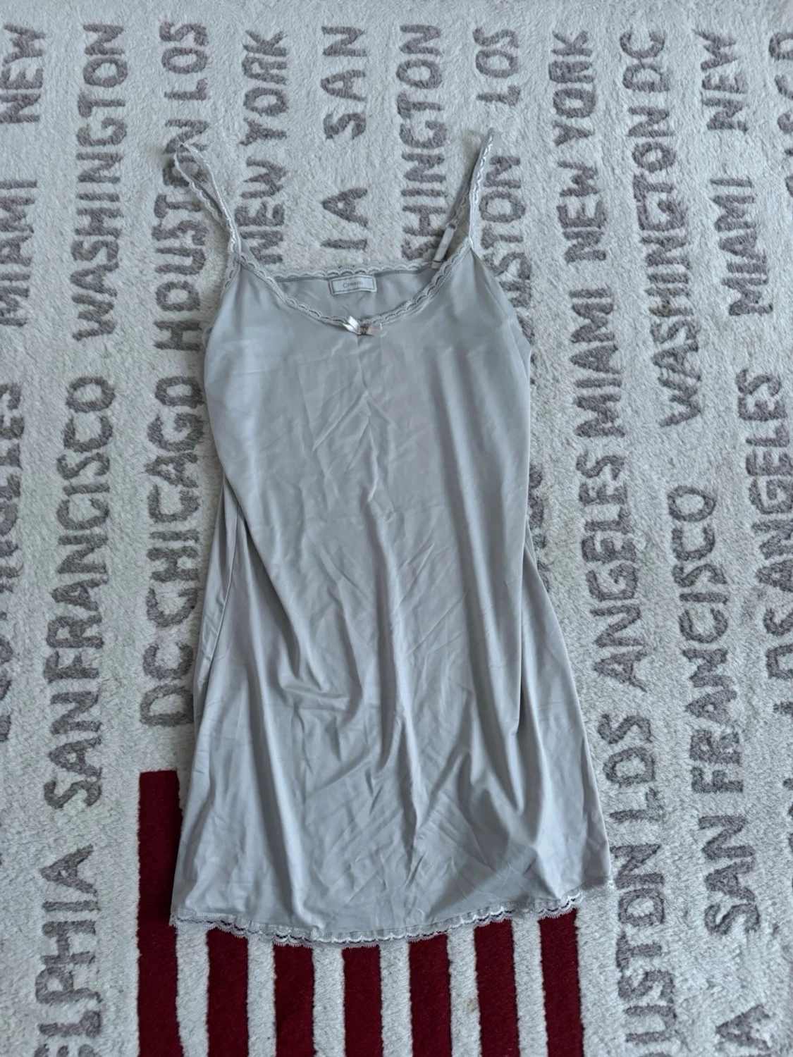 Beige natt klänning med spets från Cream