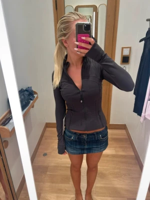 Lululemon define jacket  - Lululemon define jacket storlek 6. Så snygg och bekväm. Använd enstaka gång🩷