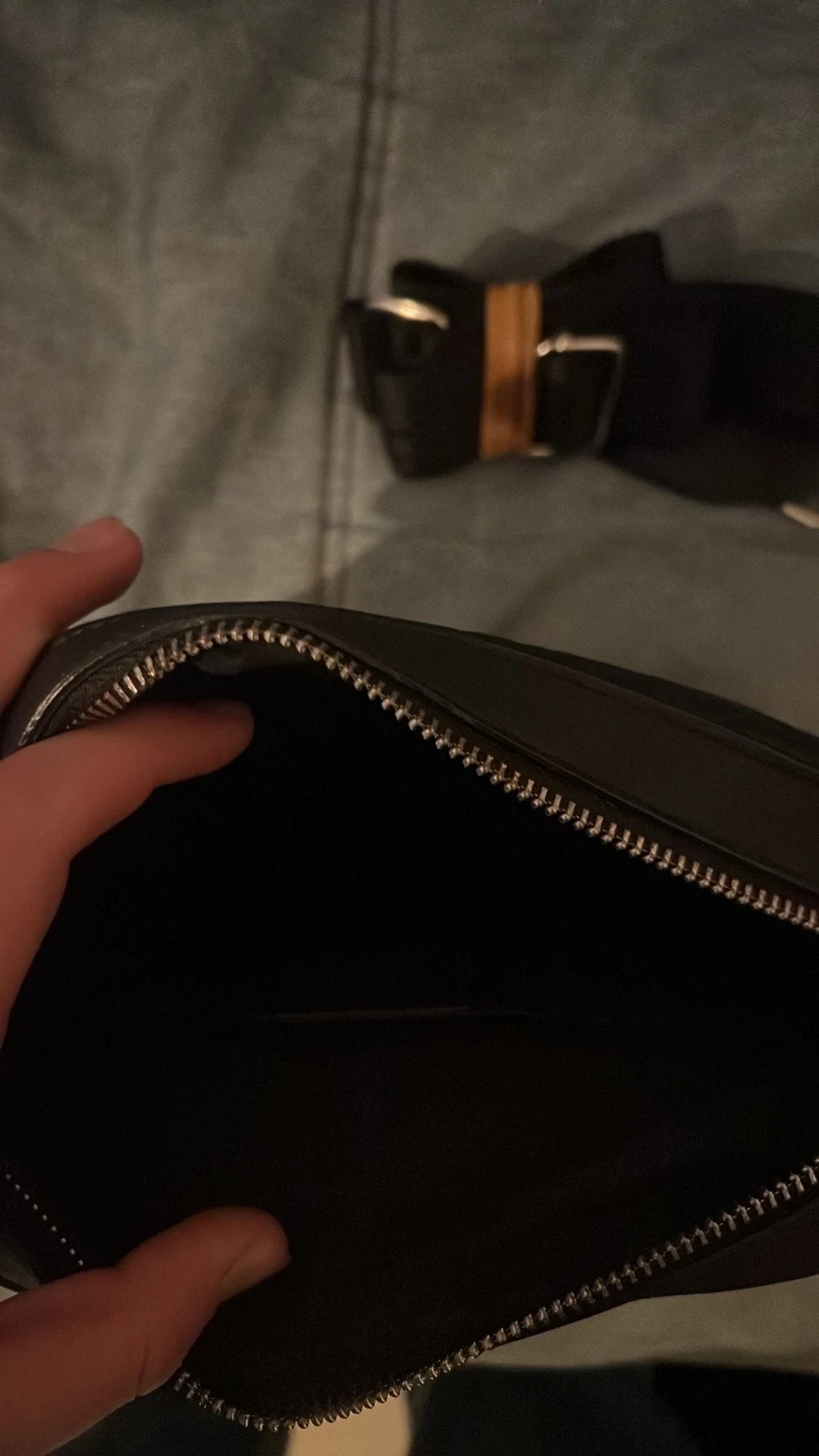 Svart axelväska från Fendi i skinn