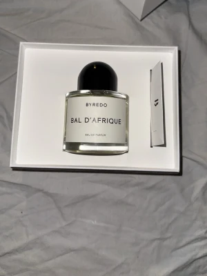 Byredo Bal D’afrique - Cirka 95-90ml kvar i flaskan. Intressant med byte. 