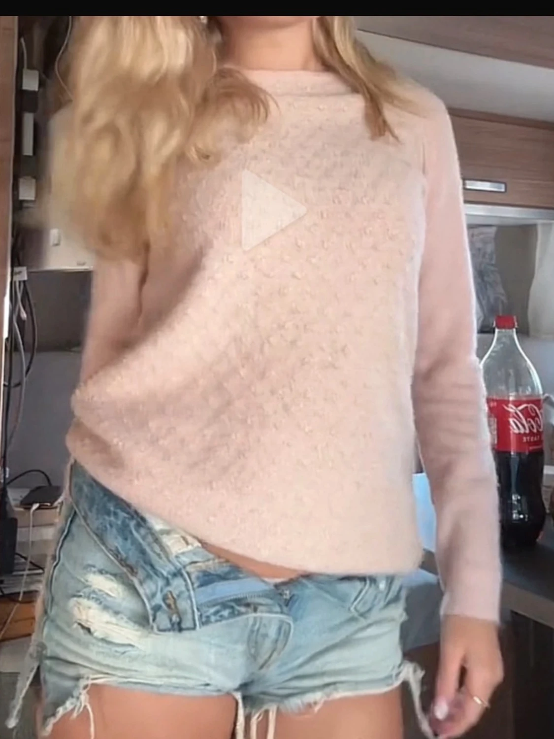 Glittrig ljusrosa tröja