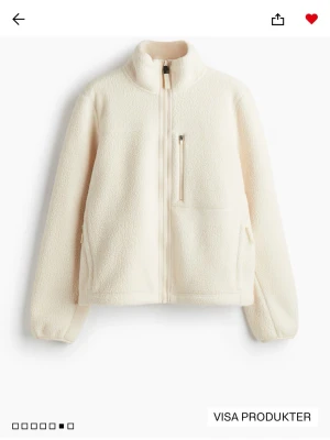 SÖKER EXAKT DEN TEDDYJACKA.  - SÖKER DENNA I STORLEK S I CREAMVIT 