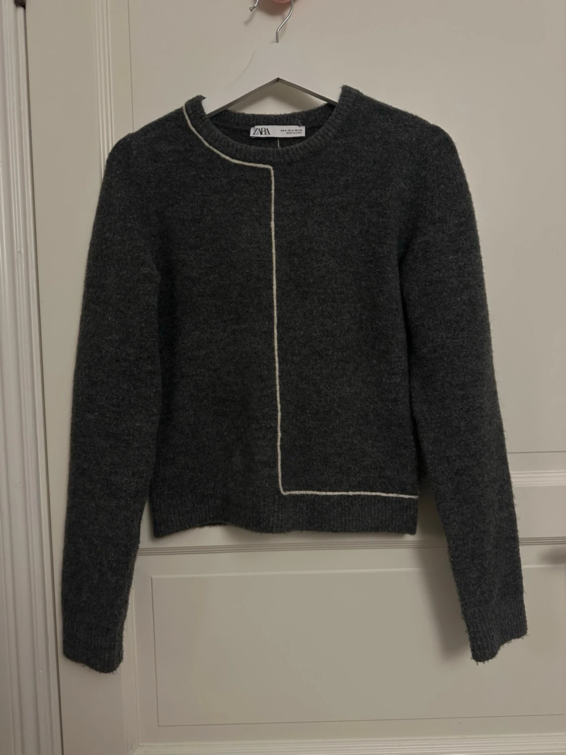 Mörkgrå stickad tröja från Zara - 5