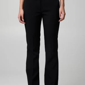 Bikbok kostymbyxor - Säljer mina jätte fina kostymbyxor från Bikbok, modellen Vera och längden tall💗storlek 40! Säljer då jag köpte fel storlek och skulle behöva en mindre. Ifall nån har i storlek 38 skriv!! Priset kan diskuteras💗