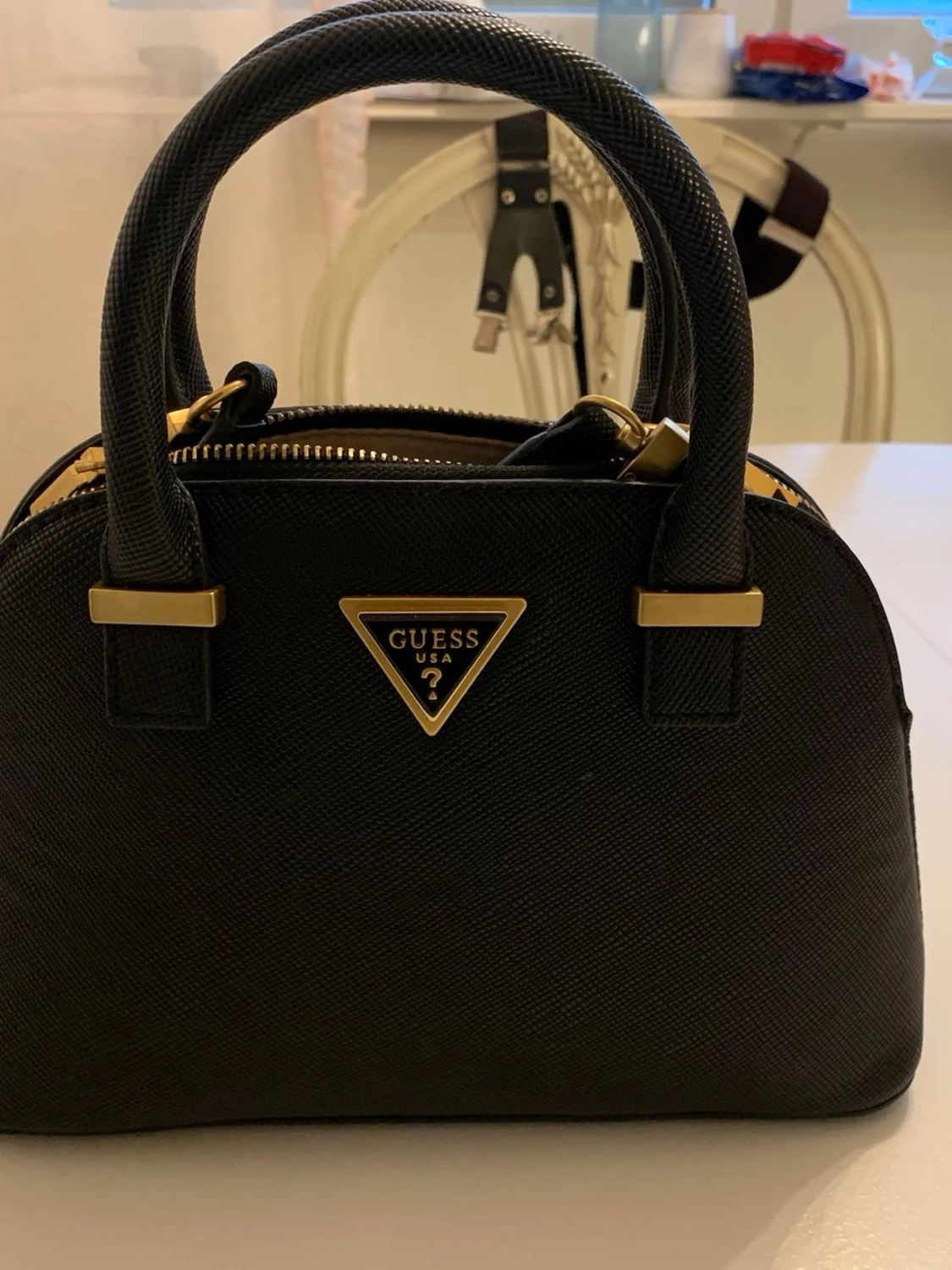 Lossie Dome Guess handväska