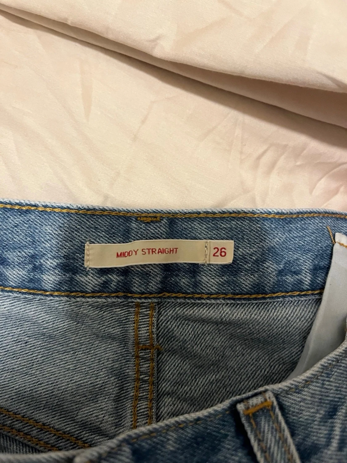 Levi's  Midwaist Straight Jeans 26 - 3