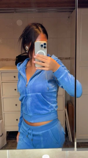 Juicy couture  - Juicy set, sparsamt använd.