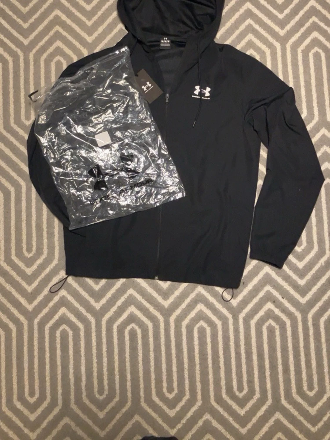 Svart vindjacka från Under Armour