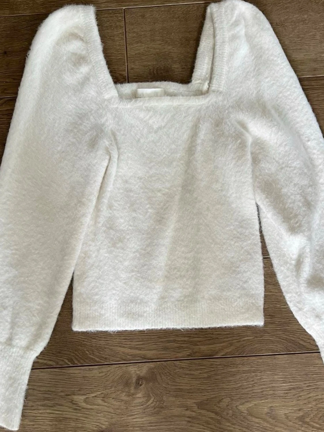 Vit fluffig stickad tröja H&M