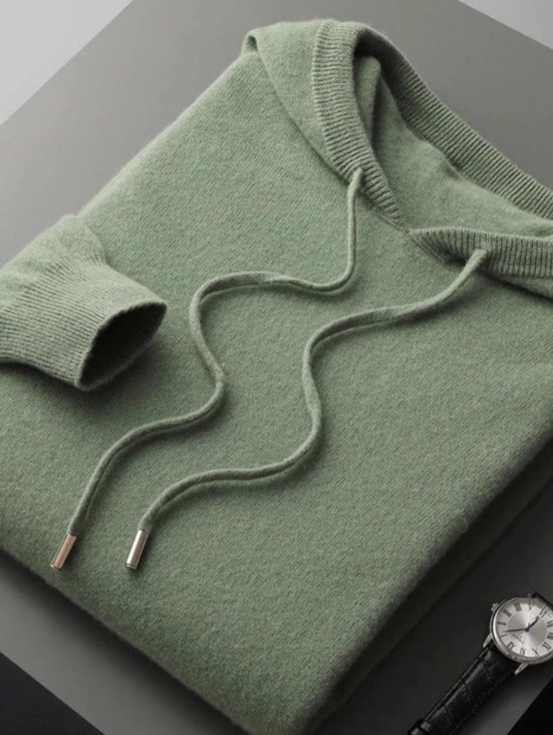 Grön hoodie i mjuk ullmix