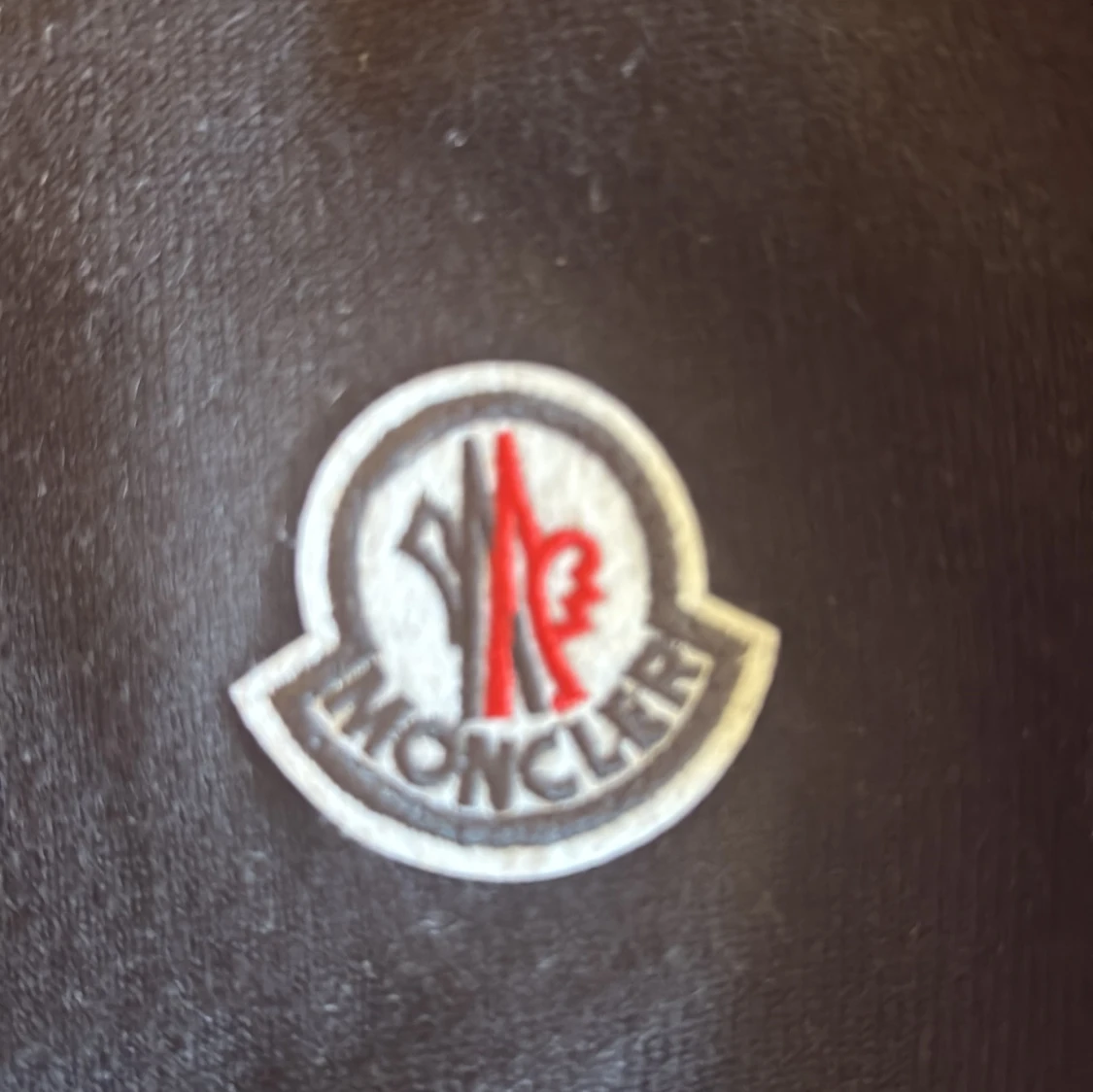 Svart långärmad tröja från Moncler - 2