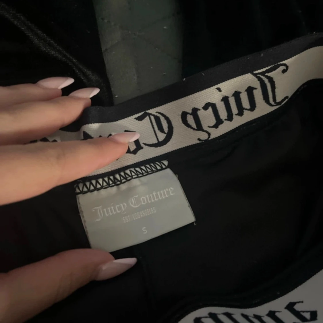 Svarta Juicy Couture mjukisbyxor S - 2