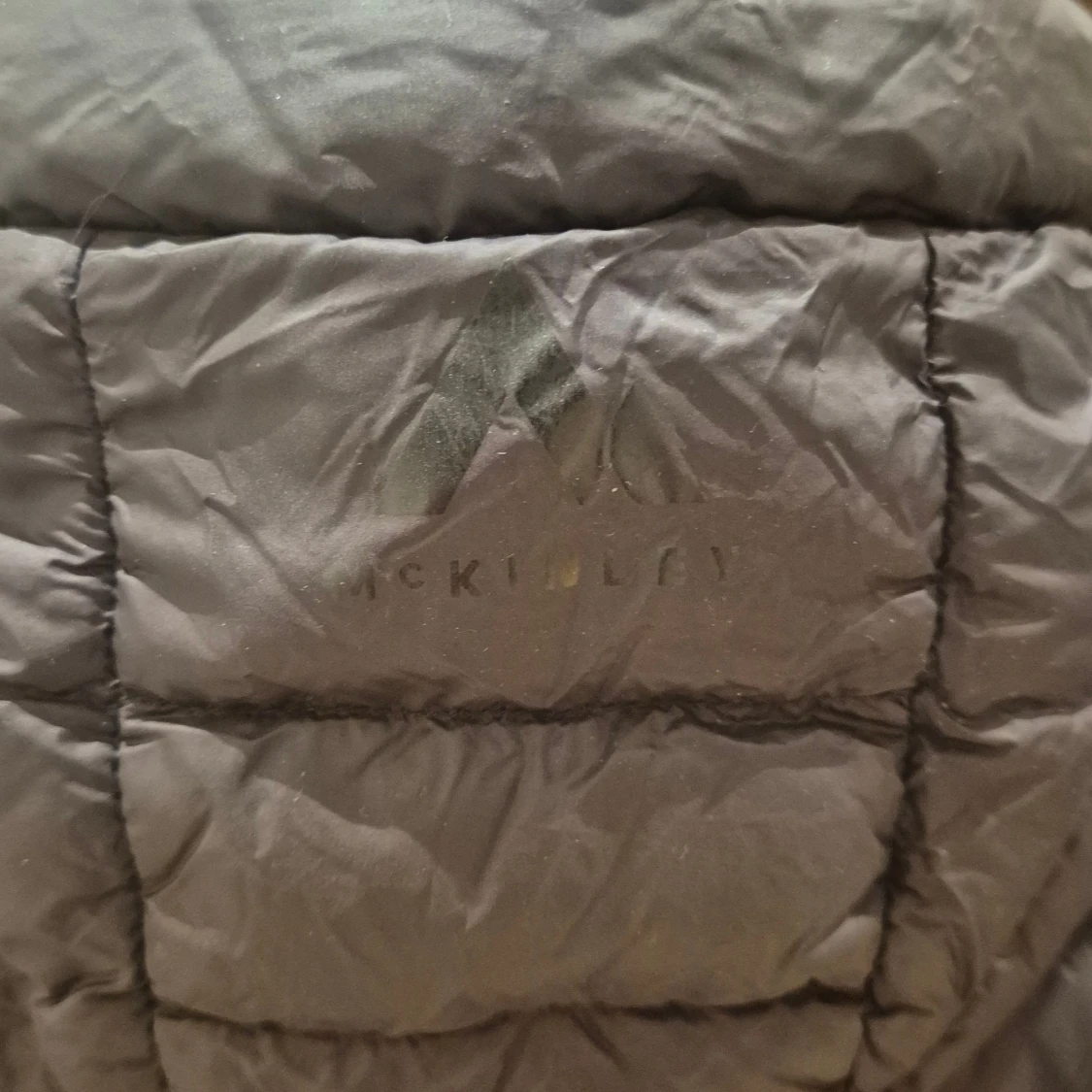 Svart pufferjacka från McKinley - 3