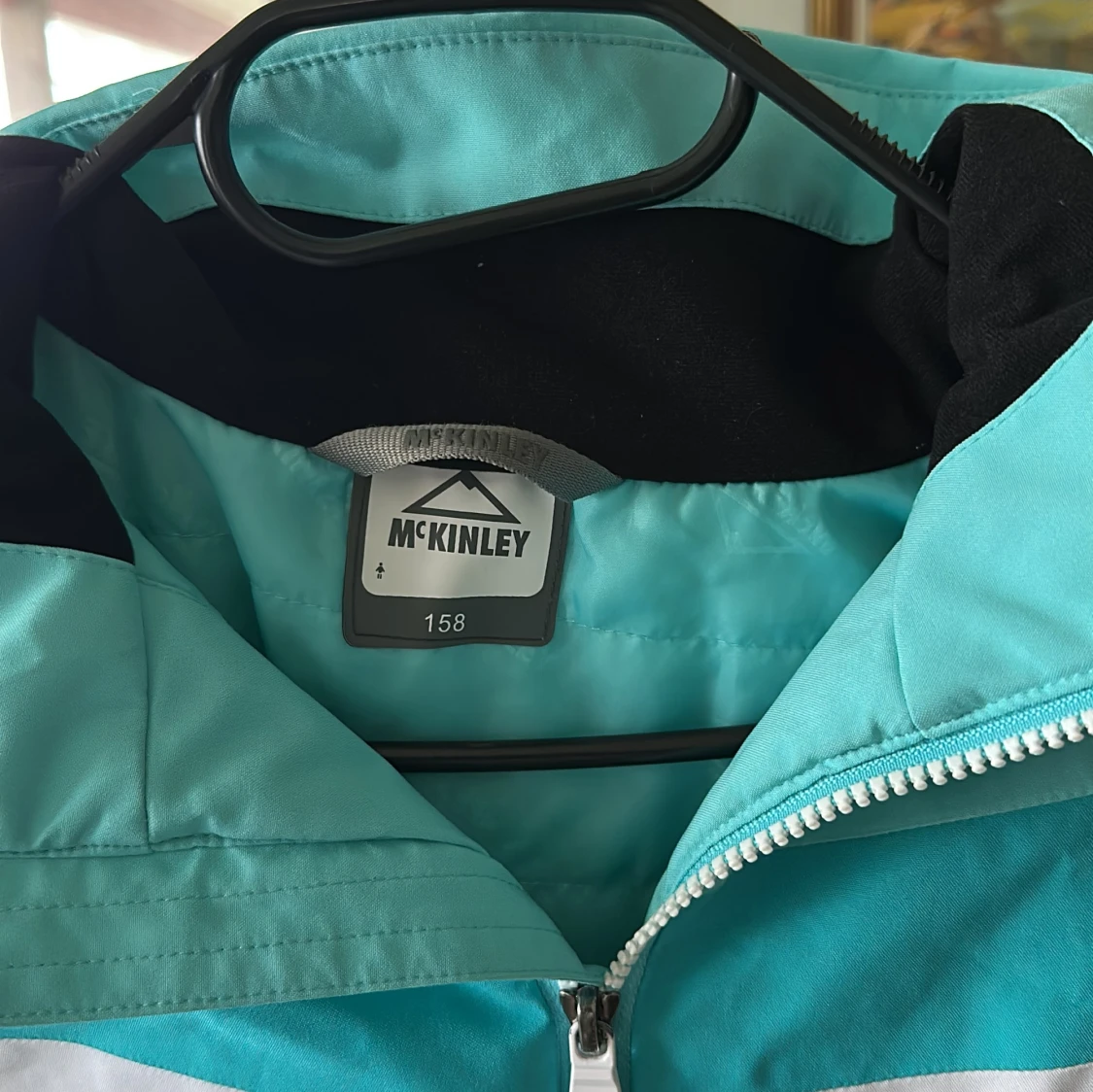 Turkos skidjacka/vinterjacka från McKinley - 2